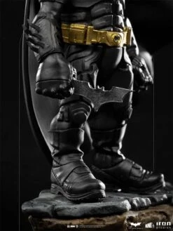 Diverse Iron Studios - MiniCo - The Dark Knight - Batman Figur 16cm -Spielzeug Puppen Geschäft 090099 5