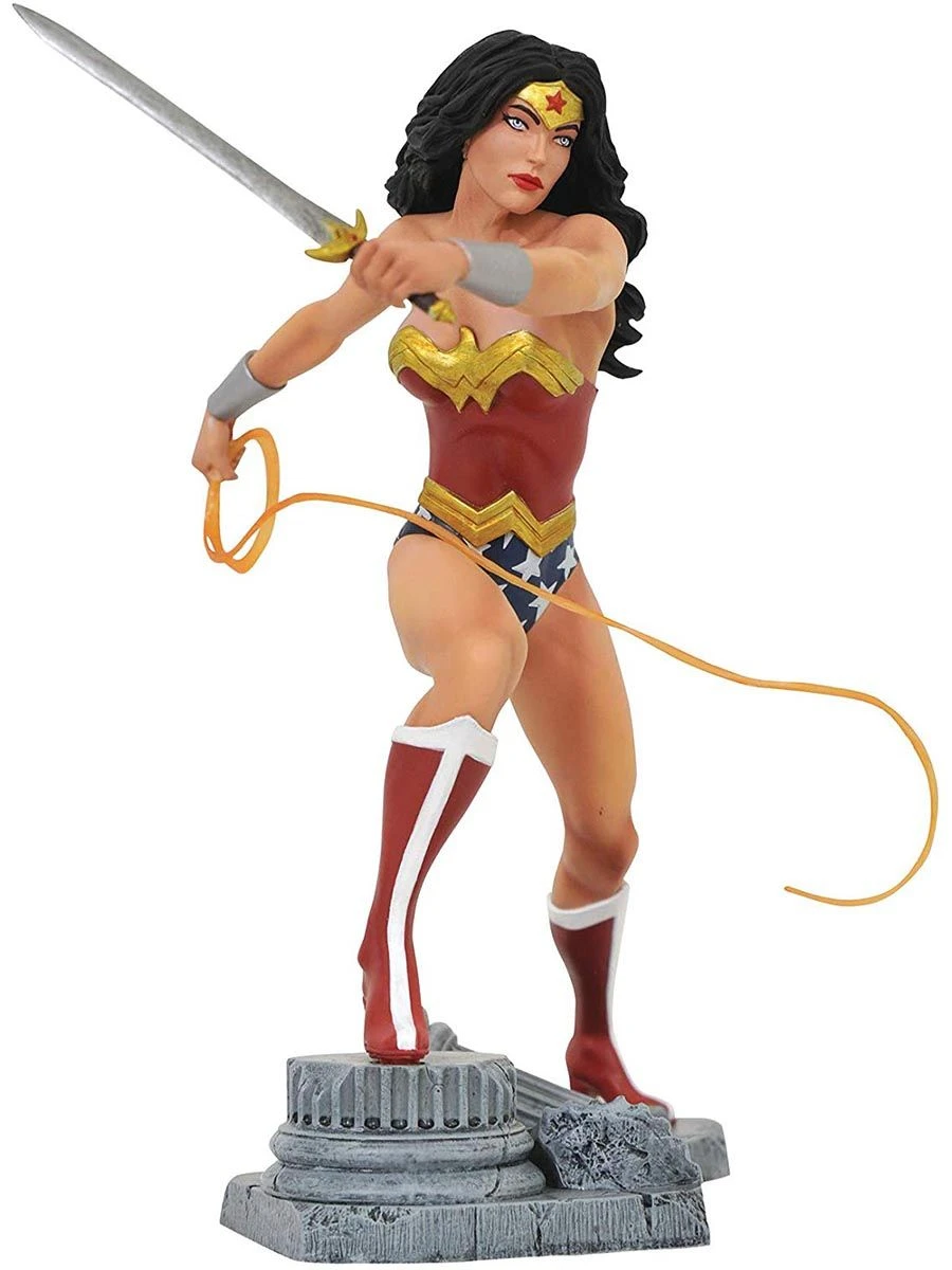 Diamond Select DC Gallery - Wonder Woman Lasso - Comic Statue
