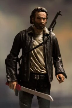 The Walking Dead TV Serie 8 - Rick Grimes Figur 15 The Walking Dead TV Serie 8 - Rick Grimes Figur -Spielzeug Puppen Geschäft 52e9e76ab2af912daf09360128fe37a9ae4fb25f590bc50ce2929cfece6c8582
