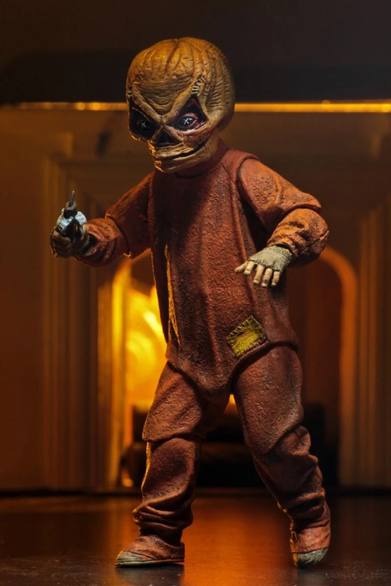 NECA Trick R Treat - Ultimate Sam Actionfigur 9 NECA Trick R Treat - Ultimate Sam Actionfigur – Bild 7