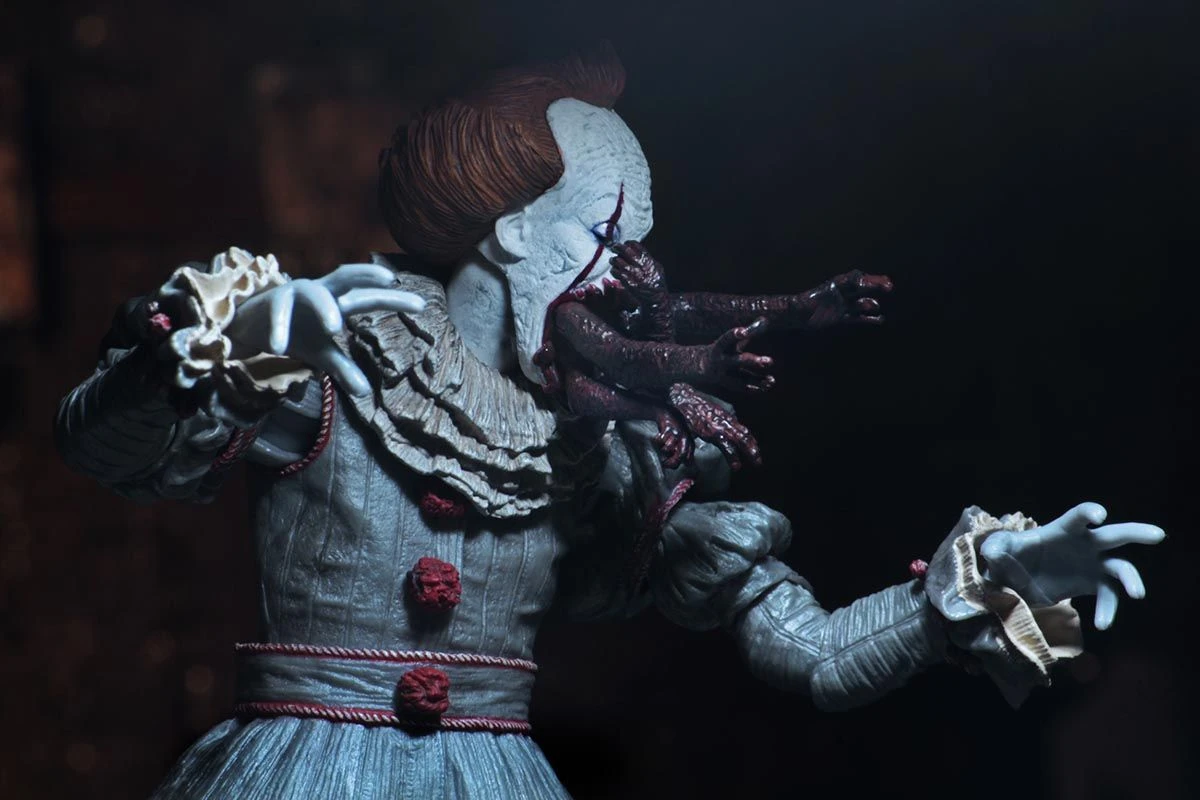 NECA IT - Dancing Clown - Pennywise Ultimate Actionfigur 5 NECA IT - Dancing Clown - Pennywise Ultimate Actionfigur – Bild 3