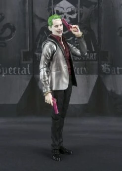 DC Suicide Squad - Joker - S.H. Figuarts Figur -Spielzeug Puppen Geschäft 71qaothpsdl. ac sl1440