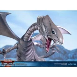 Diverse First 4 Figures - Yu-Gi-Oh! - Blue-Eyes White Dragon - White Edition - Figur -Spielzeug Puppen Geschäft blue eyes white dragon white edition statue 35 cm 11
