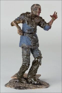 The Walking Dead TV Serie 7 - Figur Mud Walker Zombie -Spielzeug Puppen Geschäft db83f364ae4acb69d611feee14b4c411907004461fec86754f16da4945af740e