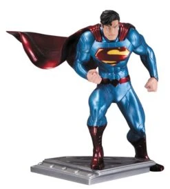 Superman - The Man Of Steel Statue By Jim Lee