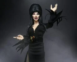 NECA Elvira, Mistress Of The Dark - Clothed Actionfigur -Spielzeug Puppen Geschäft elvira13 scaled 1