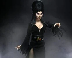 NECA Elvira, Mistress Of The Dark - Clothed Actionfigur -Spielzeug Puppen Geschäft elvira4 scaled 2
