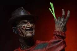 NECA NOES 30th Anniversary Freddy Krueger Ultimate Deluxe Actionfigur -Spielzeug Puppen Geschäft f6c2803a88b0f16fcc548eca54f775c909296909aa3885532ff8a98f39a479b1