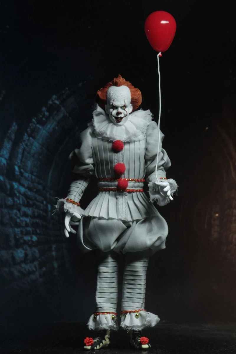 NECA IT (ES) - Ultimate Pennywise 2017 Clothed Figur 4 NECA IT (ES) - Ultimate Pennywise 2017 Clothed Figur – Bild 2