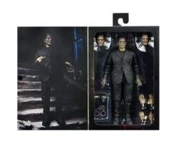 NECA Universal Monster Figur- Ultimate Frankensteins Monster (Color) -Spielzeug Puppen Geschäft frank pkg5 scaled 1