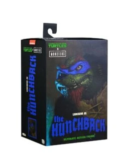 NECA Universal Monsters X TMNT - Ultimate Leonardo Als The Hunchback Figur -Spielzeug Puppen Geschäft leo pkg4 scaled 1