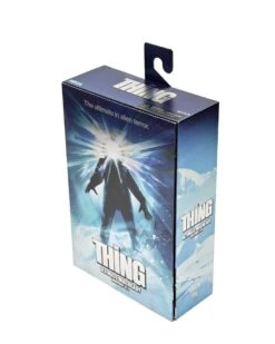 NECA The Thing - Ultimate MacReady (Outpost 31) Actionfigur -Spielzeug Puppen Geschäft macready pkg1 scaled 1