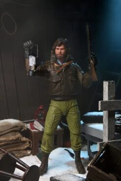 NECA The Thing - Ultimate MacReady (Outpost 31) Actionfigur -Spielzeug Puppen Geschäft macready13 scaled 1