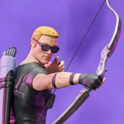 Diamond Select Marvel Gallery - Hawkeye Mit Lucky Dem Pizza-Dog - Statue 19 Diamond Select Marvel Gallery - Hawkeye Mit Lucky Dem Pizza-Dog - Statue -Spielzeug Puppen Geschäft marvel hawkeye gallery 06 62225.1628723307