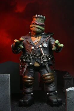 NECA Universal Monsters X TMNT - Ultimate Raphael Als Frankensteins Monster Figur -Spielzeug Puppen Geschäft raph3 scaled 1